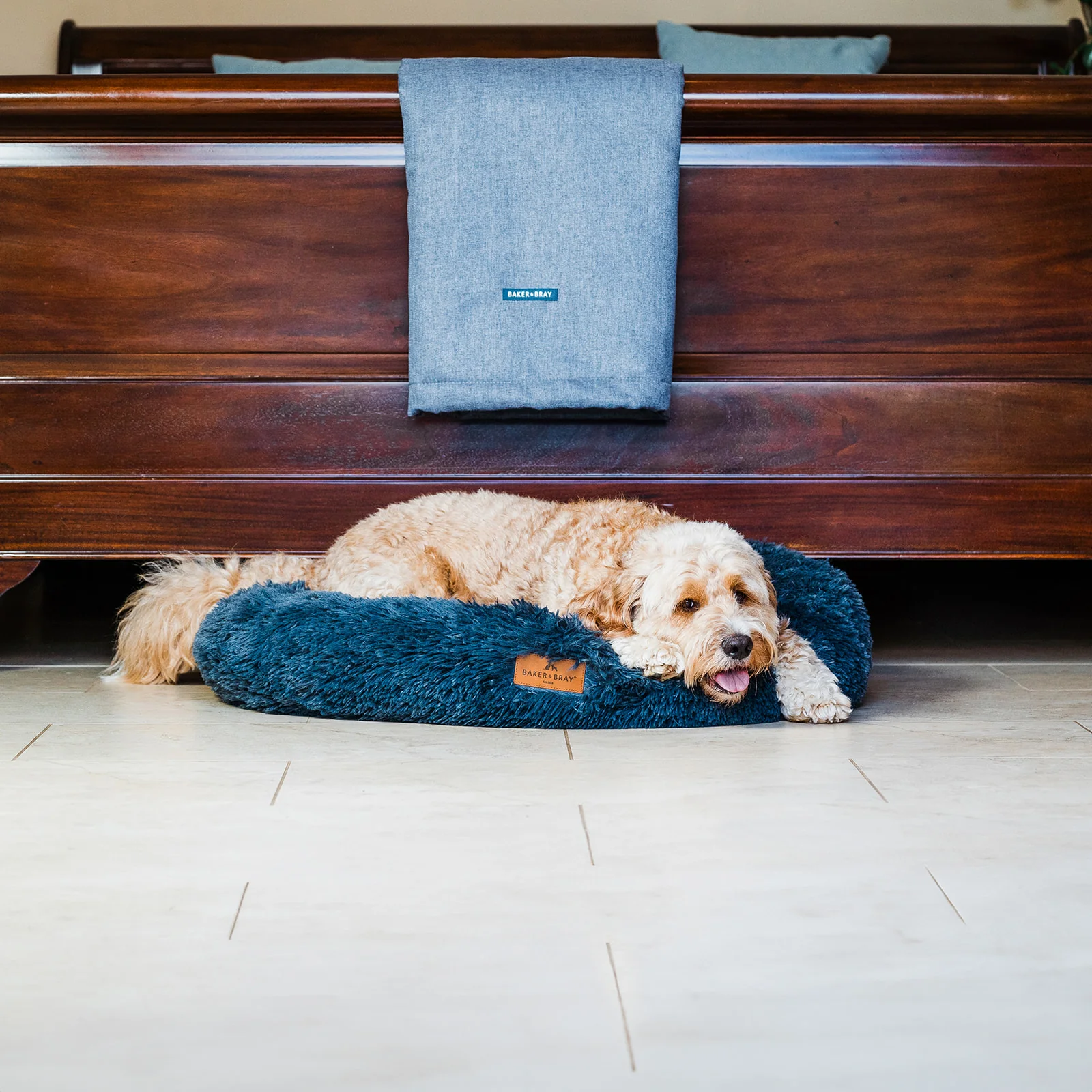 The Donut - Eco Friendly Luxury Calming Donut Dog Bed, Dark Grey - Image 11
